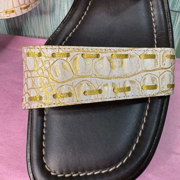 Donald J. Pliner Women's Gold and Cream Sandals - Picture 4 of 7